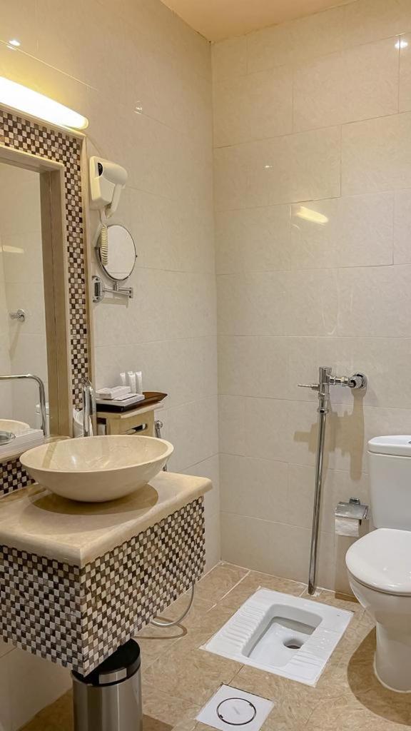 Levant Hotel Necran Dış mekan fotoğraf
